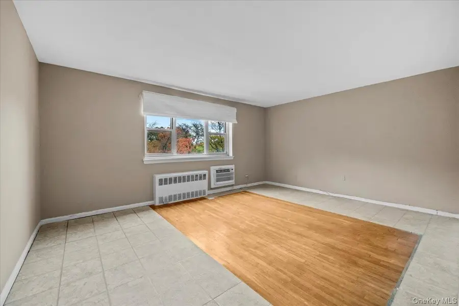 8935 155th Ave #3M, Howard Beach, NY 11414 - Image #2