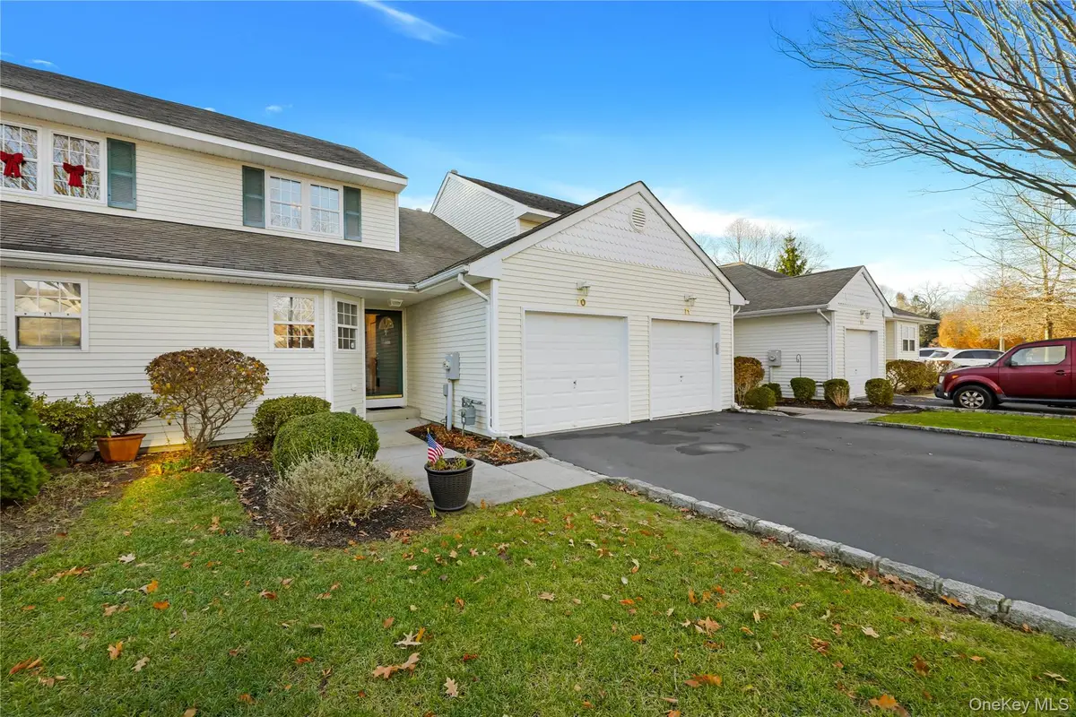 70 Strawberry Commons, Riverhead, NY 11901 - #1