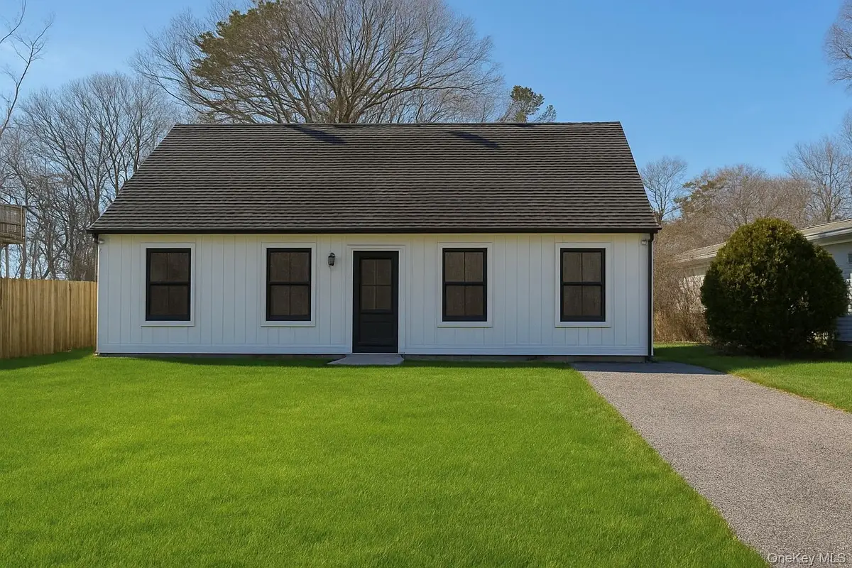 89 Oak Avenue, Shirley, NY 11967 - Image #1