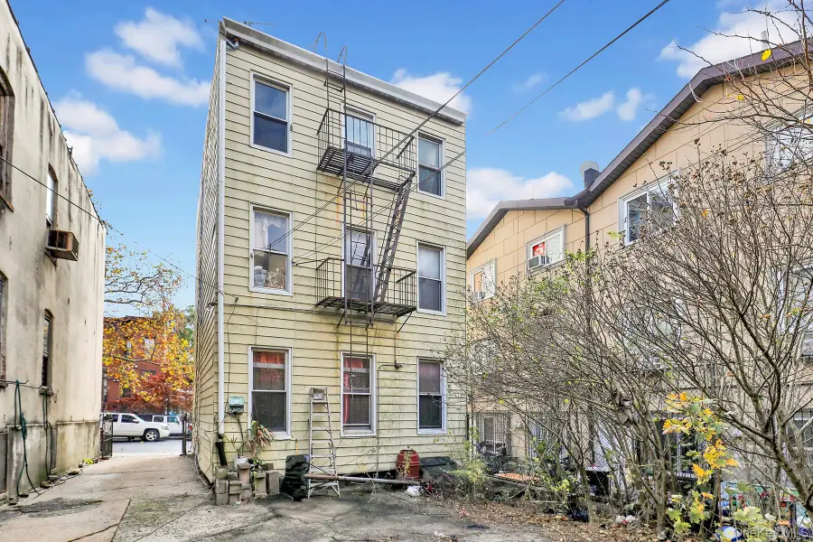 443 Marion Street, Brooklyn, NY 11233 - Image #2