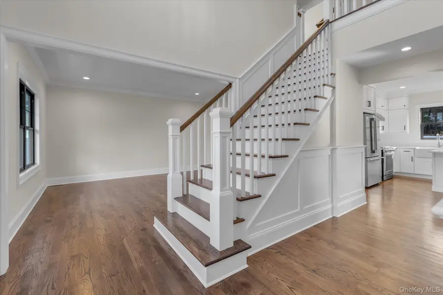 40 N Woodhull Road, Huntington, NY 11743 - Image #2