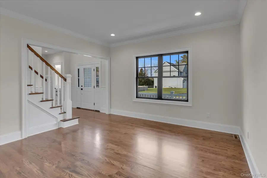 40 N Woodhull Road, Huntington, NY 11743 - Image #3