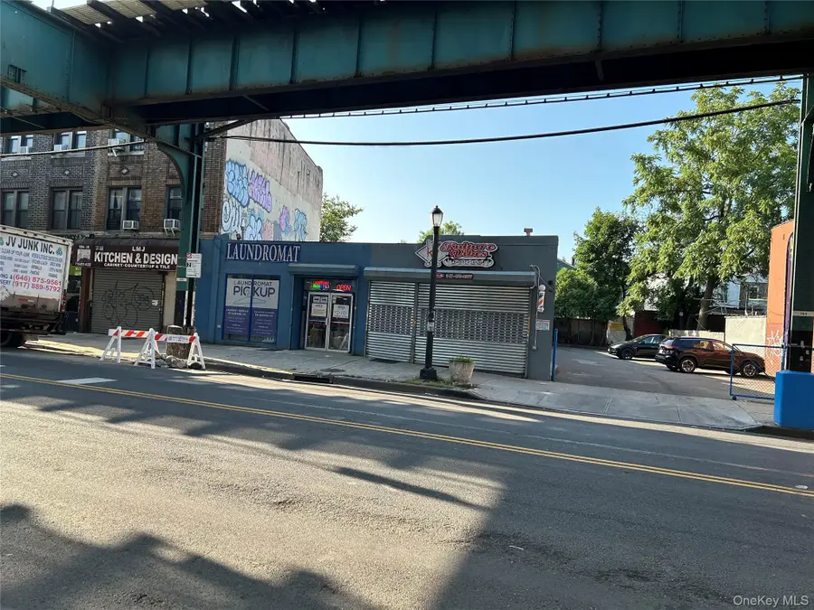 10438 Jamaica Avenue, Richmond Hill, NY 11418 - Image #2