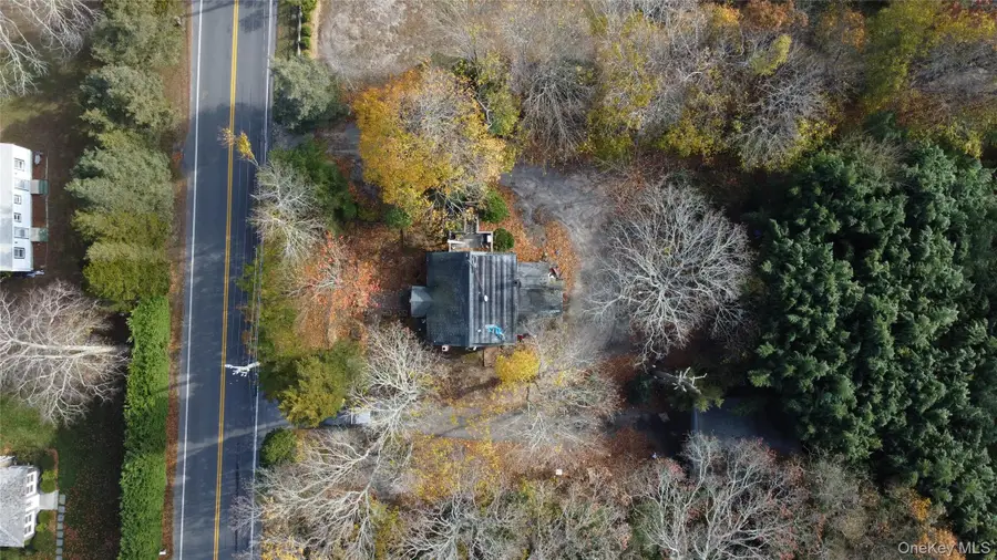 78 Bay Avenue W, Hampton Bays, NY 11946 - Image #2