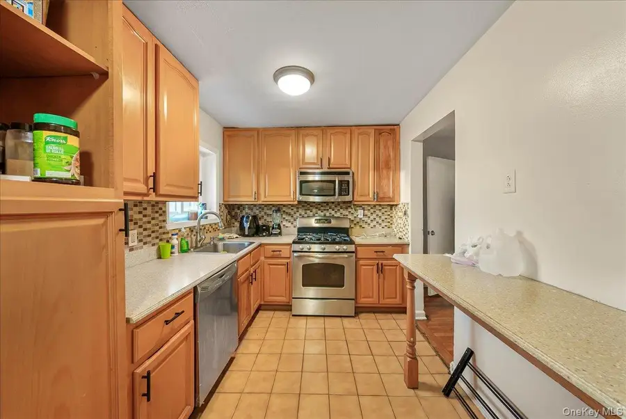 4183 Murdock Avenue, Bronx, NY 10466 - Image #2
