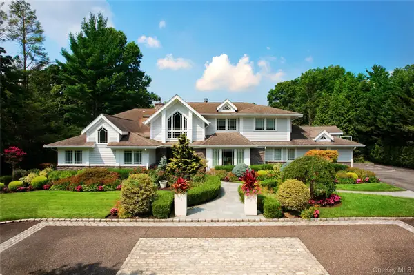 4 Meadowbrook Lane, Old Westbury, NY 11568