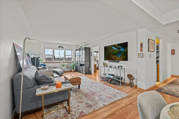 3030 Johnson Avenue #4K, Bronx, NY 10463