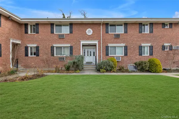 200 Merrick Road #I, Amityville, NY 11701