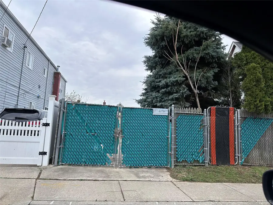 1326 Citizen Avenue, Elmont, NY 11003 - Image #3