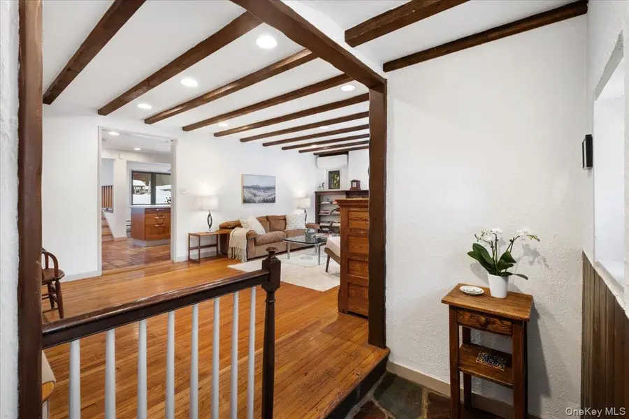 36 Stoneyside Drive, Larchmont, NY 10538 - Image #3