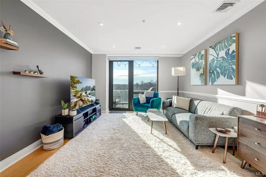 701 Ridge Hill Boulevard #1J, Yonkers, NY 10710 - Image #2