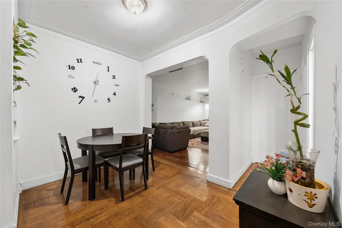 2190 Boston Road #2J, Bronx, NY 10462 - Image #1