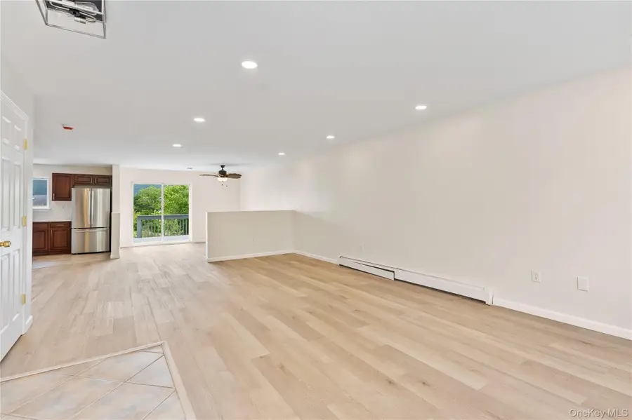 221 Tamerisk Lane, New Windsor, NY 12553 - Image #3