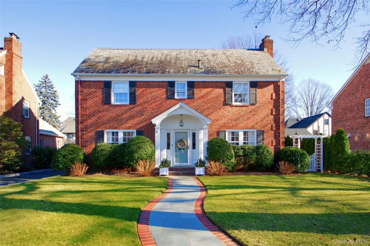 173 Brixton Road, Garden City, NY 11530 - Image #1