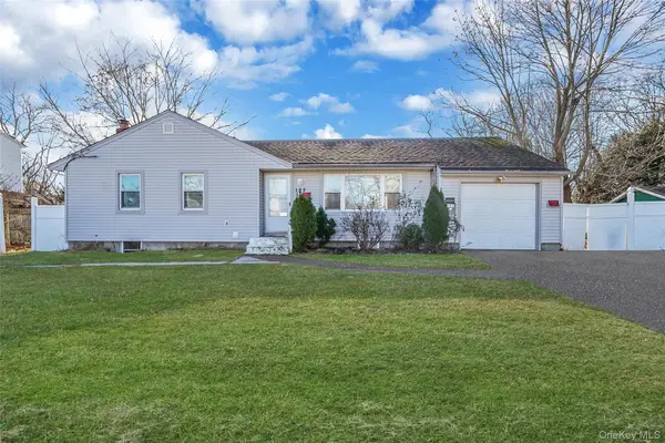 182 New York Avenue, Bay Shore, NY 11706