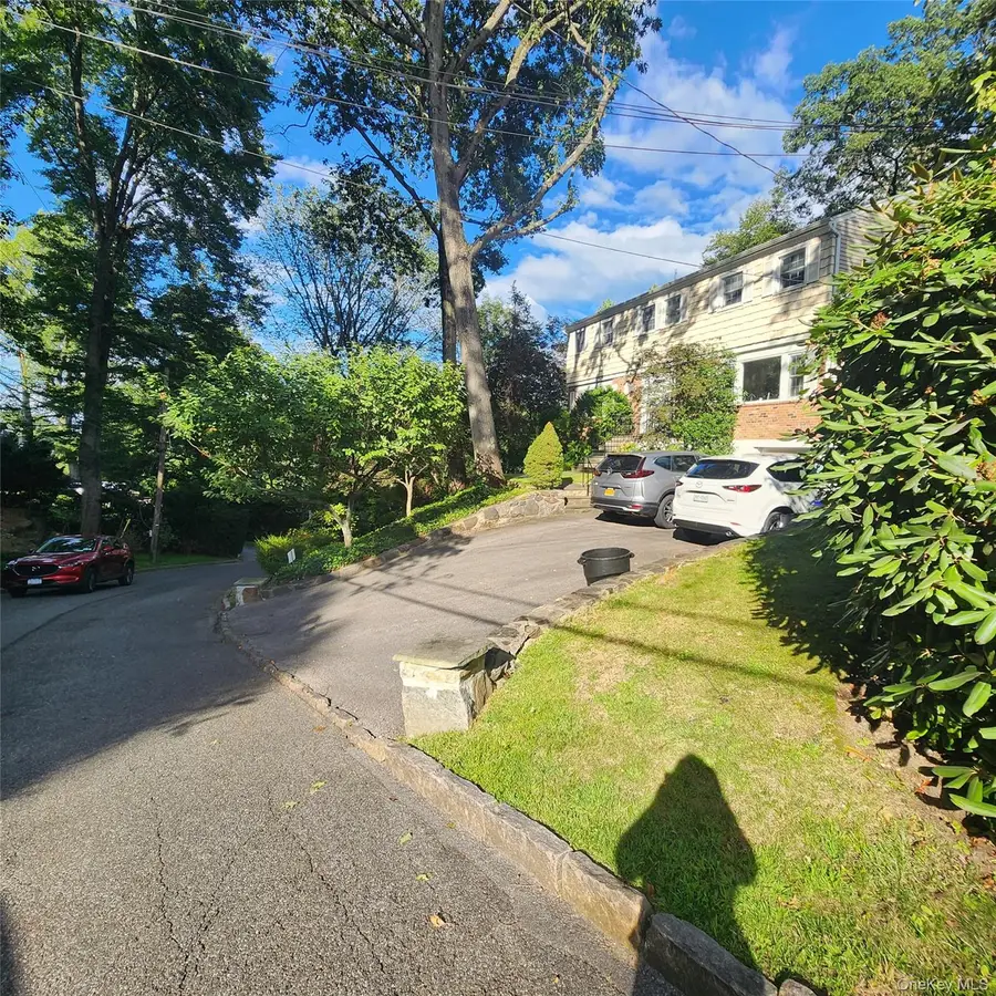 24 Highridge Road, Hartsdale, NY 10530 - Image #3