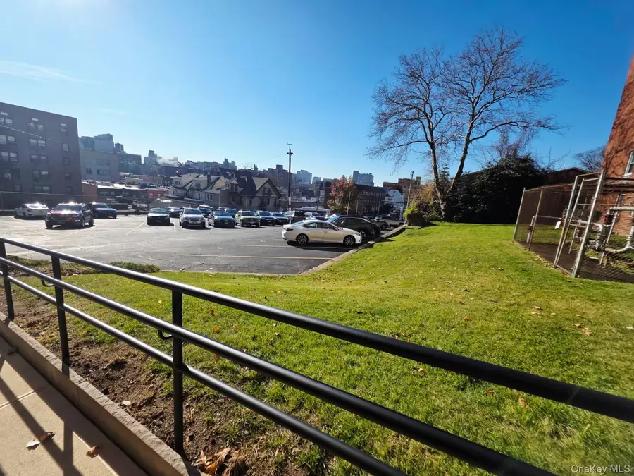 16420 Highland Avenue #2V, Jamaica, NY 11432 - Image #2