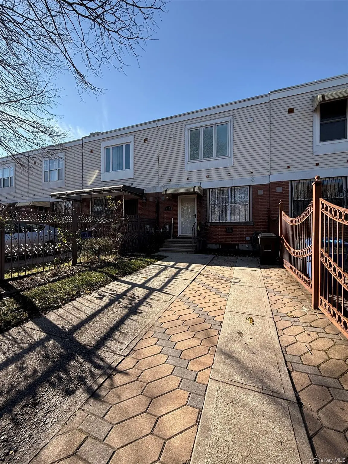 406 Hinsdale Street, Brooklyn, NY 11207 - Image #1