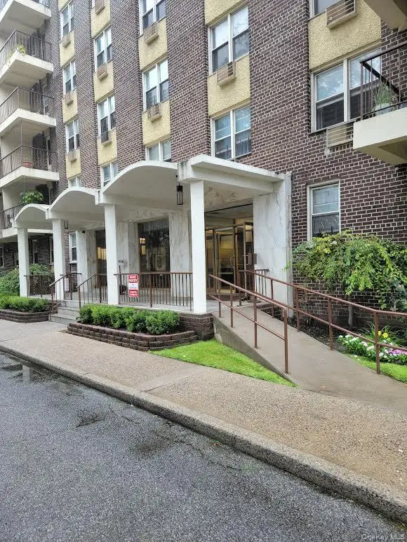 14055 34th Avenue #6C, Flushing, NY 11354