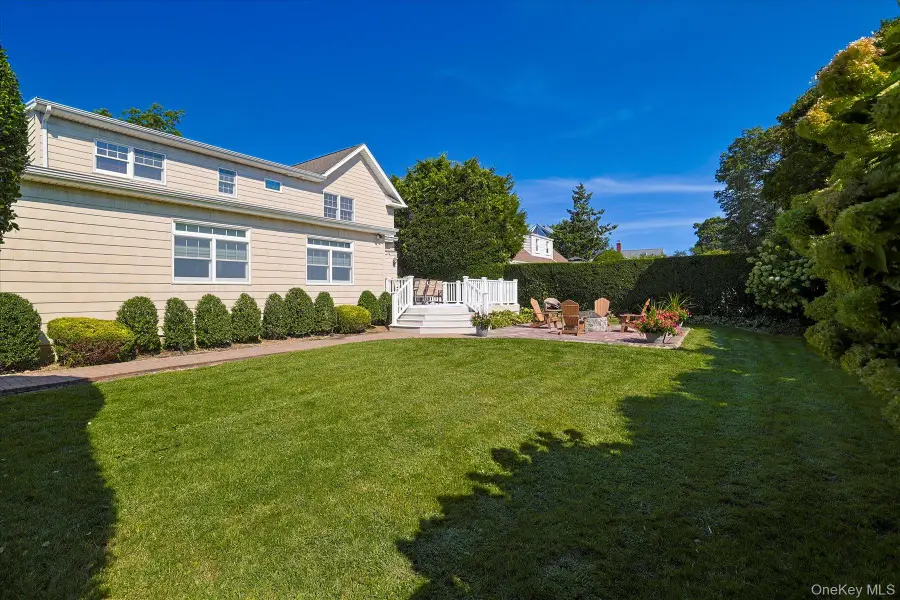 122 Pine Street, Rockville Centre, NY 11570 - Image #3