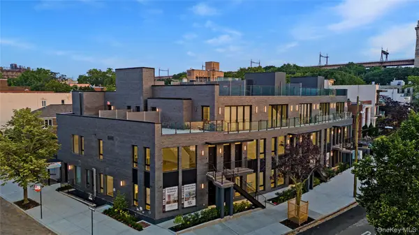 21-31 Shore Boulevard #3, Astoria, NY 11105