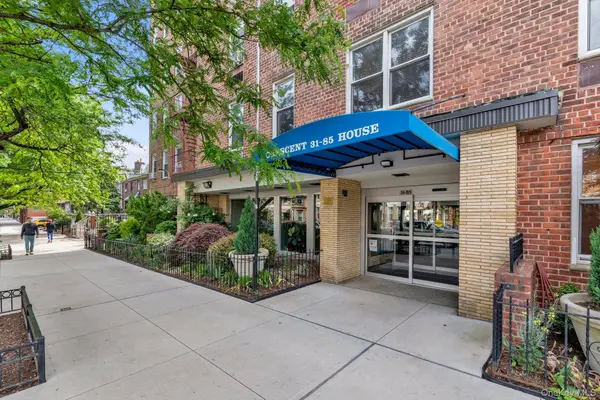 31-85 Crescent Street #2, Astoria, NY 11106