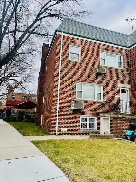 8501 67th Drive, Rego Park, NY 11374 - Image #3