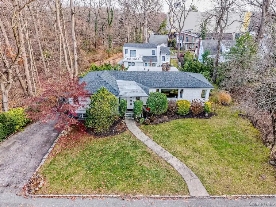 9 Park Place, Great Neck, NY 11024 - Image #2