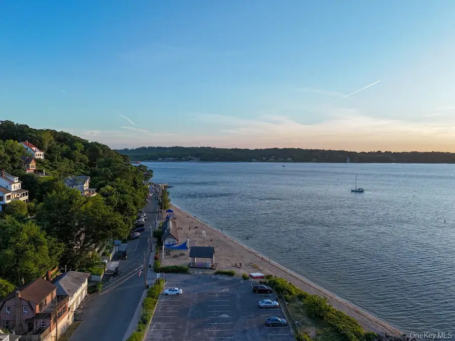 61 The Boulevard, Sea Cliff, NY 11579 - #3
