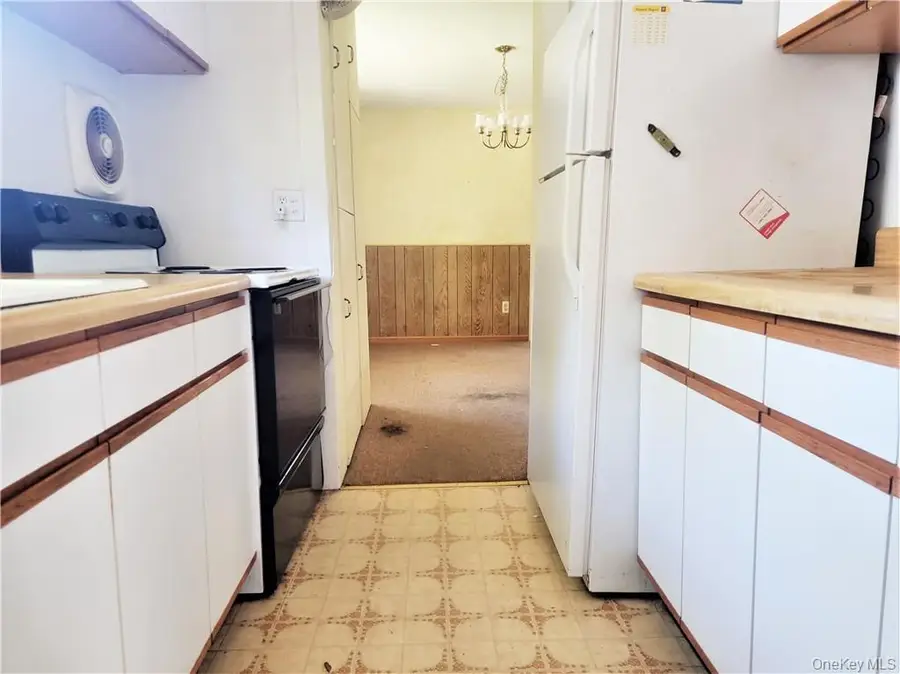 6 Laguna Road, Carmel, NY 10512 - Image #3