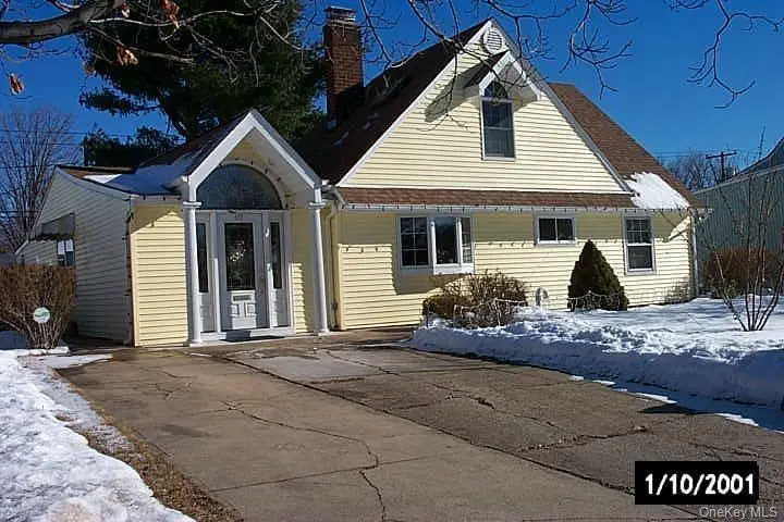 69 Cottonwood Lane, Westbury, NY 11590 - Image #1