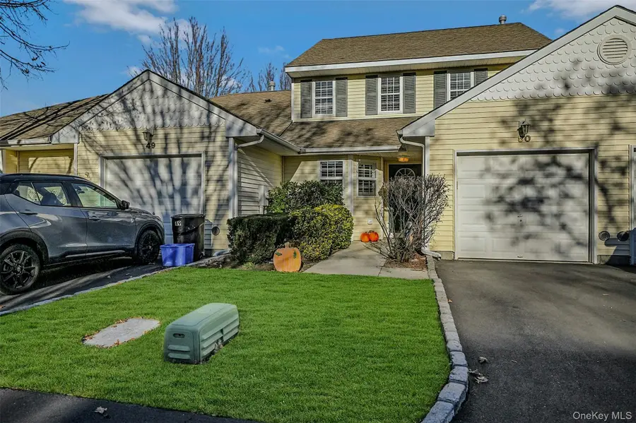 50 Strawberry Commons, Riverhead, NY 11901 - Image #2