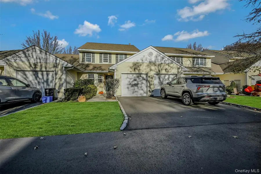 50 Strawberry Commons, Riverhead, NY 11901 - Image #3