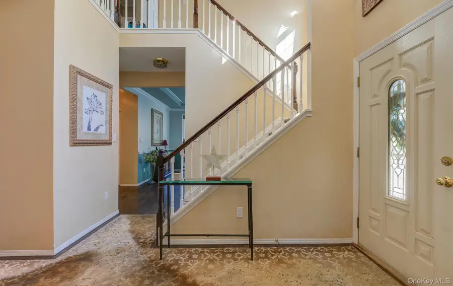 130 Cinnamon Court, Melville, NY 11747 - Image #2