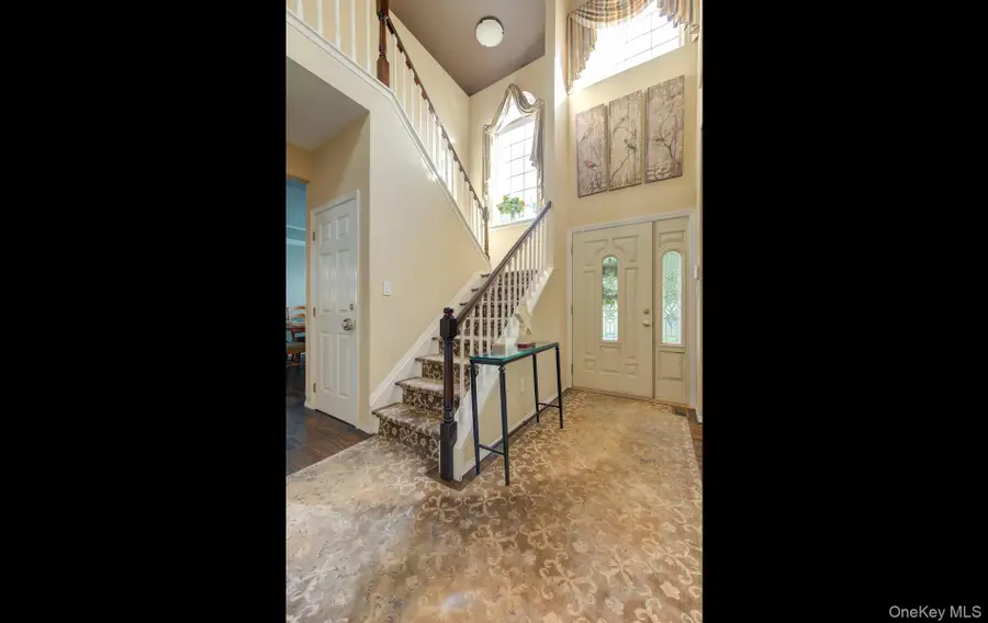 130 Cinnamon Court, Melville, NY 11747 - Image #3