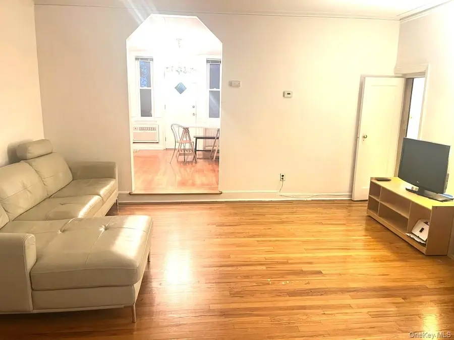 1945 Paulding Avenue, Bronx, NY 10462 - Image #2