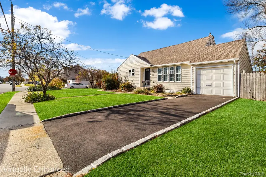 403 15th Street, West Babylon, NY 11704 - Image #2