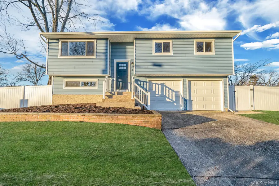 3 Bellrose Avenue, Centereach, NY 11720 - Image #2