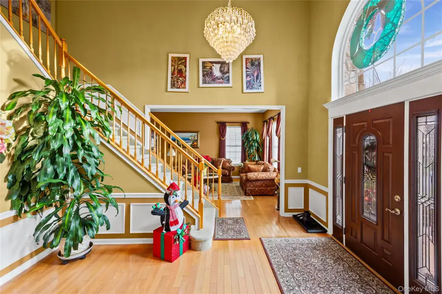 4 Avolet Court, Mount Sinai, NY 11766 - Image #2