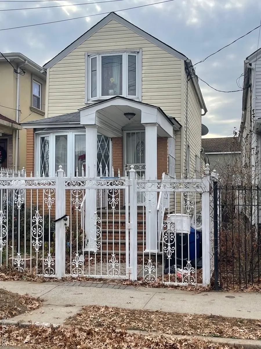 146-04 130th Avenue, Jamaica, NY 11436 - Image #2