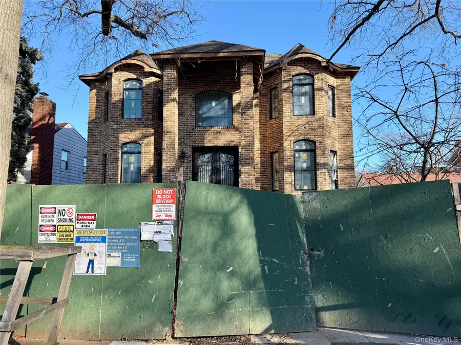 6547 167th Street, Fresh Meadows, NY 11365 - Image #3