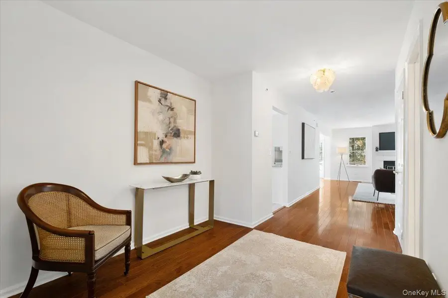 39 Alex Drive, White Plains, NY 10605 - #2