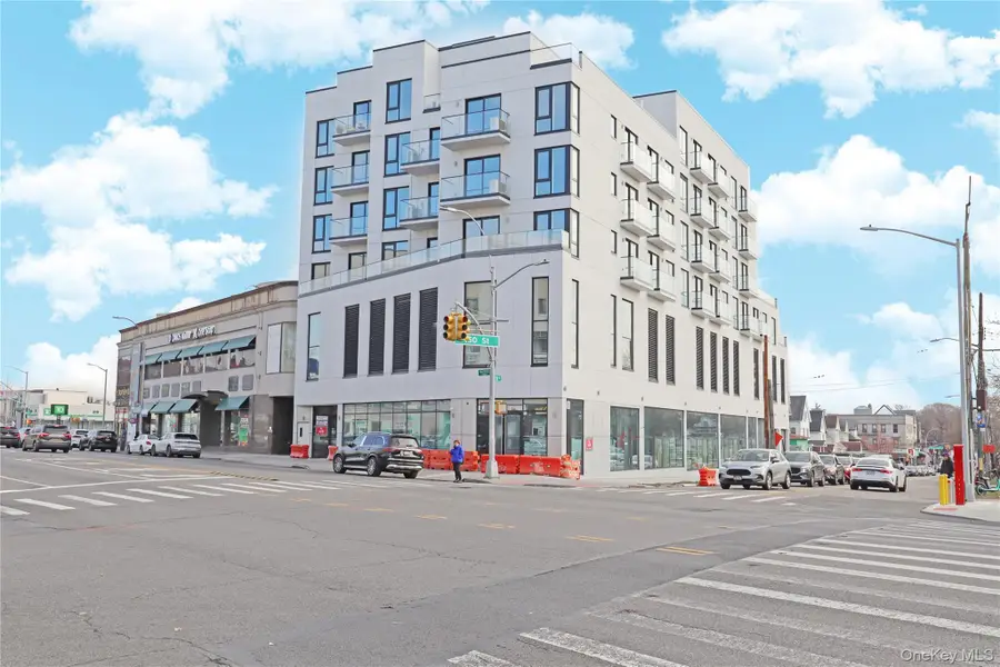 15002 Northern Bloulevard #3F, Flushing, NY 11354 - Image #2