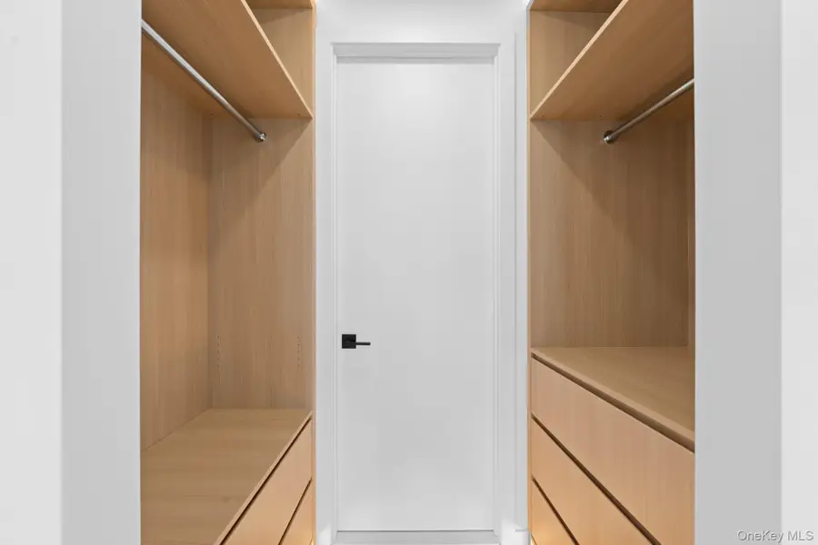 366 Harman Street #4R, Brooklyn, NY 11237 - Image #3