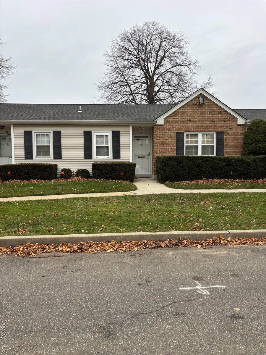 118 Harbor S, Amityville, NY 11701 - Image #3
