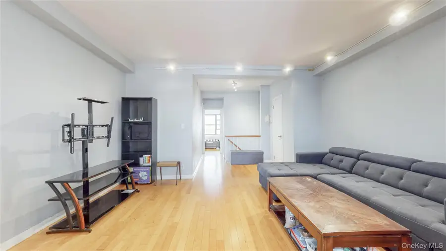 99-05 63rd Dr #11R, Rego Park, NY 11374 - Image #3