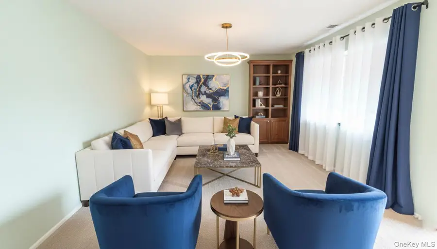 98 Whistler Court #98, Middle Island, NY 11953 - Image #3