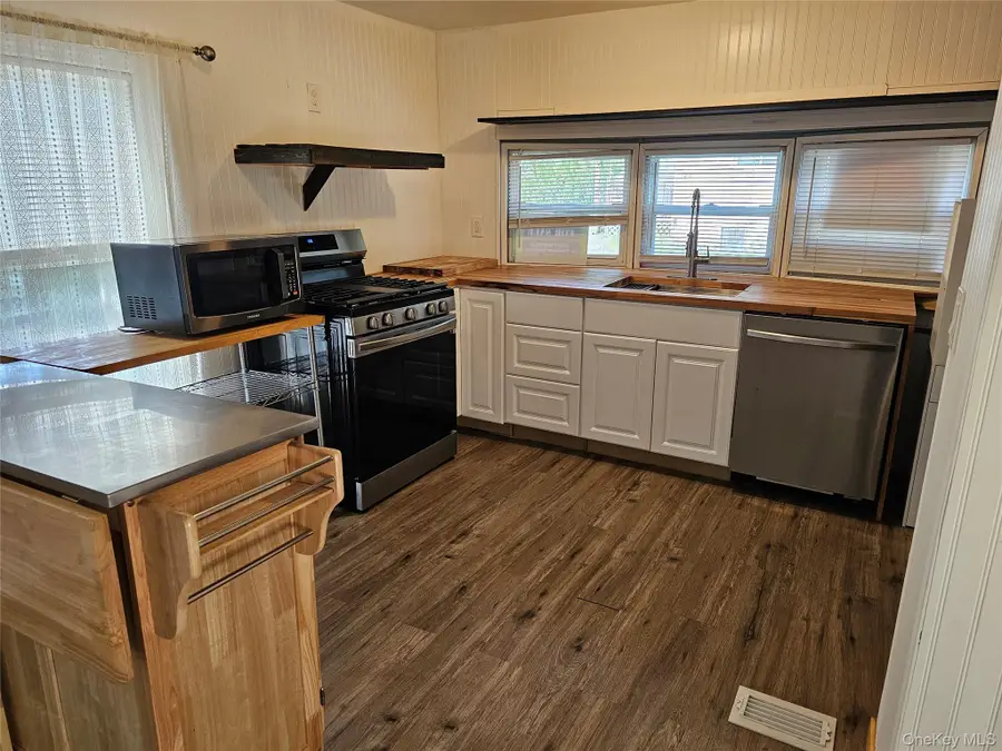 1964-106 River Road #106, Calverton, NY 11933 - Image #2