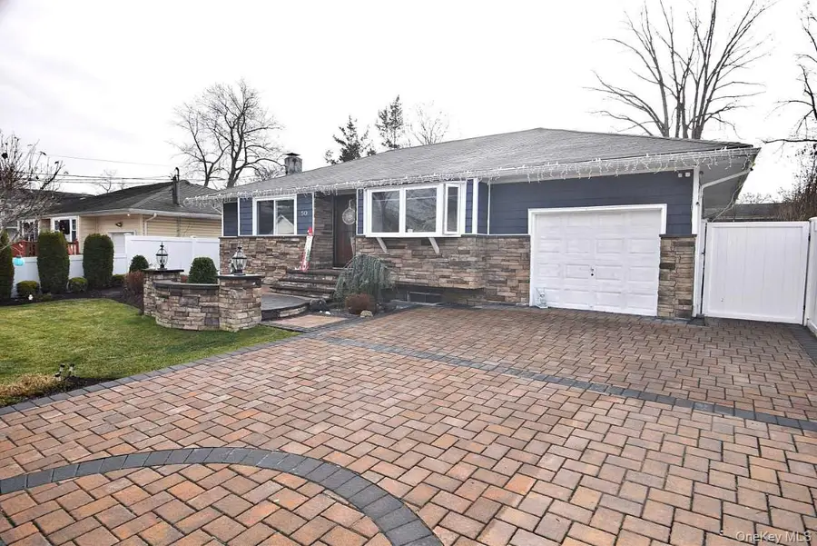 50 Croley Street, Huntington, NY 11743 - Image #2