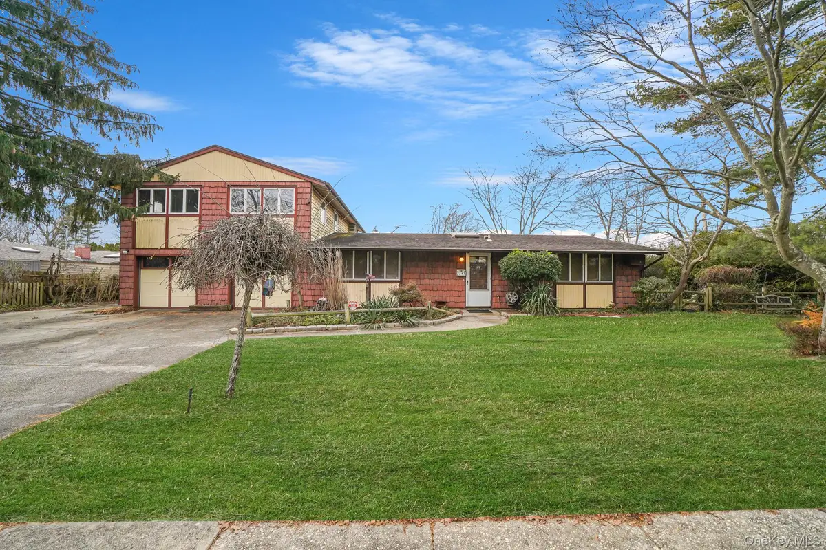 1344 Boston Avenue, Bay Shore, NY 11706 - Image #1